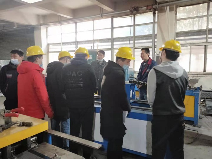 热烈欢迎河南工业大学师生到我司参观学习！